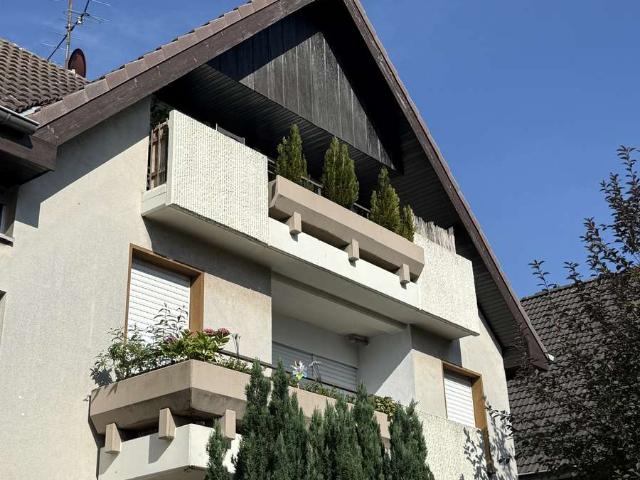 Werne Vermietetes Dachgeschoss mit besonderem Charme: Großzügige Wohnung mit Balkon und Kamin!
