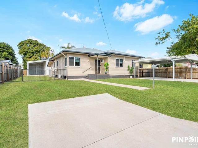 West Mackay Gem Renovated Cottage with Shed