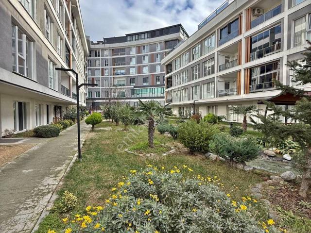 West Marina'ya Komşu Villa Tadında Bahçe Kullanımlı 4+2 Dubleks