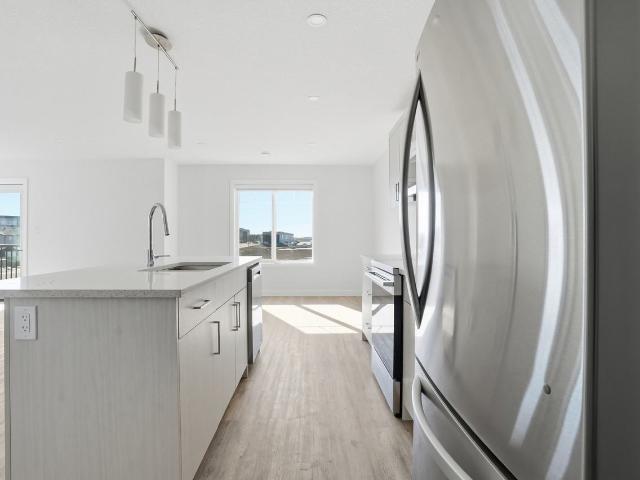 West Market Townhomes 2 Bedroom Apartment for Rent at 1621 West Market St, Regina, SK S4Y 0J1