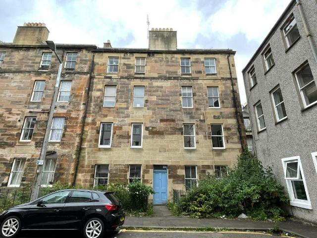West Newington Place, Newington. 2 bed flat to rent £1,475 pcm £340 pw