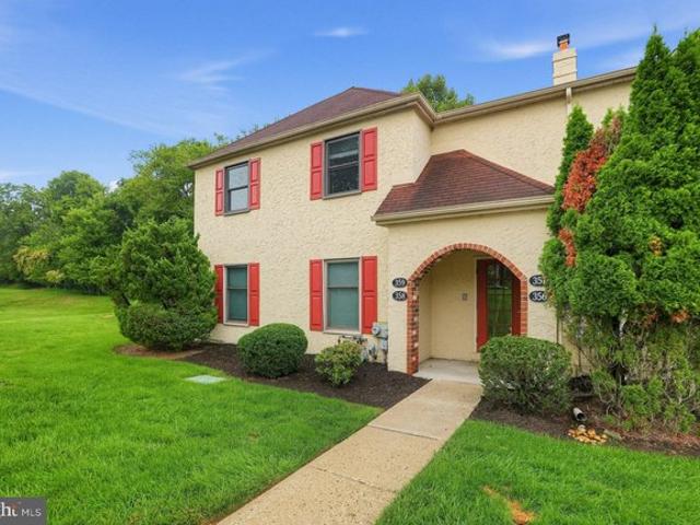 359 Norris Hall Ln, West Norriton, PA 19403