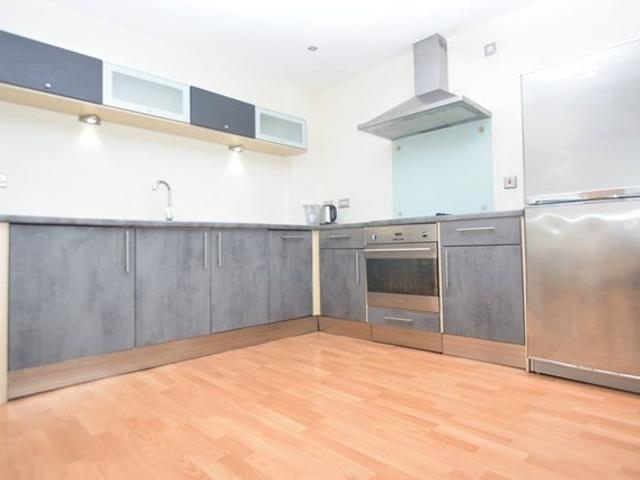 West One Aspect, Sheffield S3, 2 bed flat to rent, £1,200 pcm | PrimeLocation