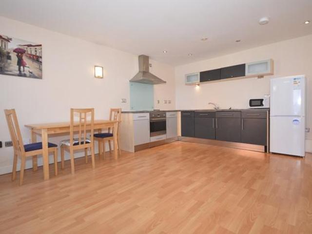 West One City, Sheffield, S1 2 bed apartment to rent £1,200 pcm £277 pw