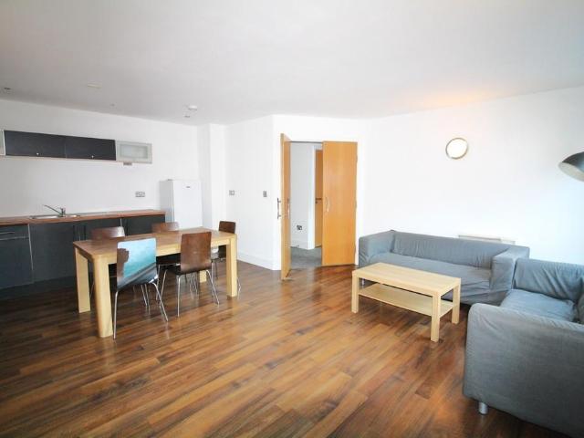 West One City, 10 Fitzwilliam Street. 2 bed apartment to rent £1,000 pcm £231 pw
