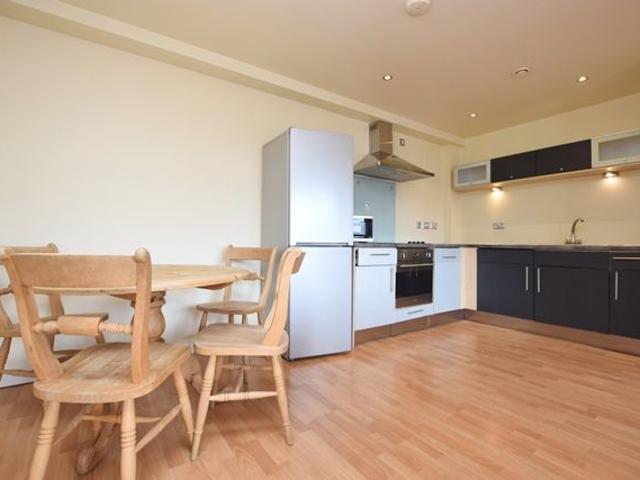 West One Panorama, Sheffield S1, 2 bed flat to rent, £1,100 pcm | PrimeLocation