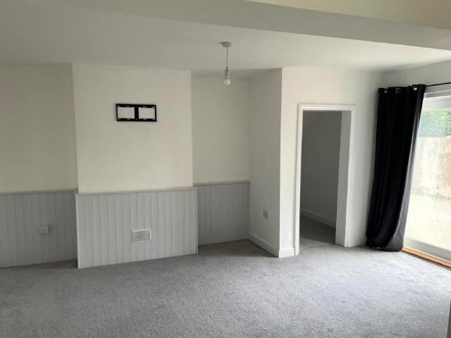 West Banks, Sleaford, NG34