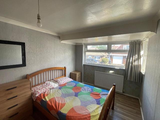 West Bromwich B70, 4 bed semi detached house to rent, £1,400 pcm | PrimeLocation