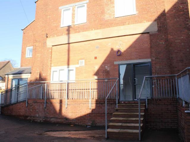 West Bromwich Street, Walsall WS1, 2 bed flat to rent, £795 pcm | PrimeLocation