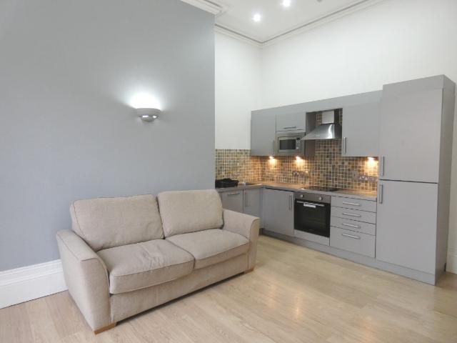 West Cliff, Preston, Lancashire PR1, 1 bed flat to rent, £800 pcm | PrimeLocation