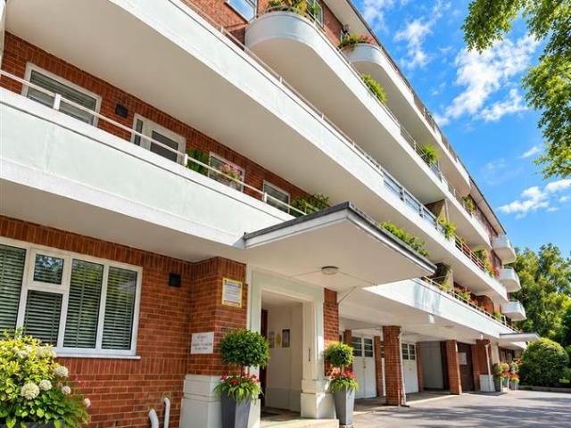 West Cliff Road, Bournemouth BH2, 3 bed flat to rent, £1,475 pcm | PrimeLocation