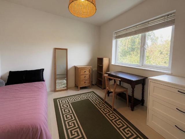 West Close, Cardiff, CF10 1 bed in a house share to rent £500 pcm £115 pw