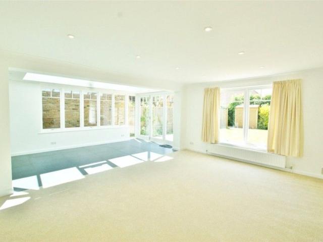 West Common Close, Gerrards Cross, Buckinghamshire,SL9