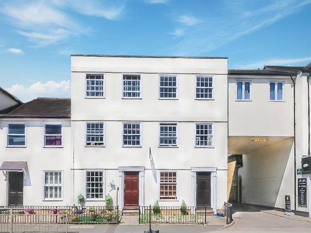 West Court, Sawbridgeworth 1 bed apartment to rent £1,150 pcm £265 pw