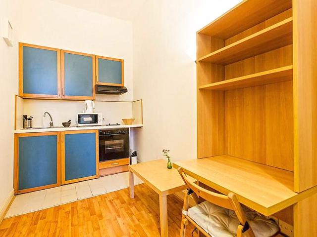 West Cromwell Road, Earls Court, London SW5, Studio to rent, £1,668 pcm | PrimeLocation