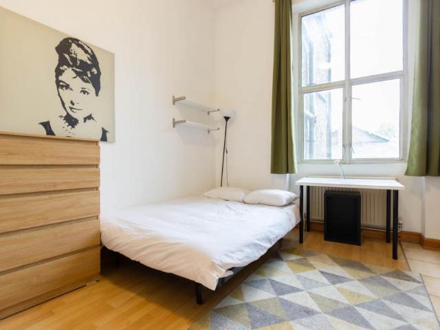 West Cromwell Road, Earls Court, London SW5, Studio to rent, £1,820 pcm | PrimeLocation