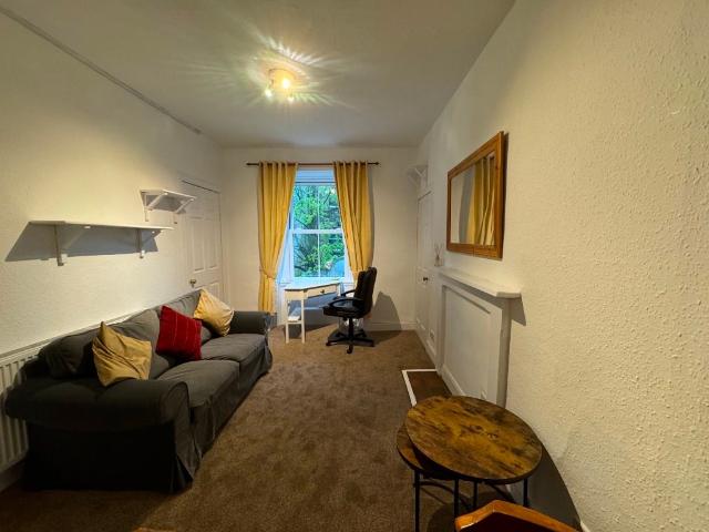 West Crosscauseway, Sciennes, Edinburgh EH8, 1 bed flat to rent, £995 pcm | PrimeLocation