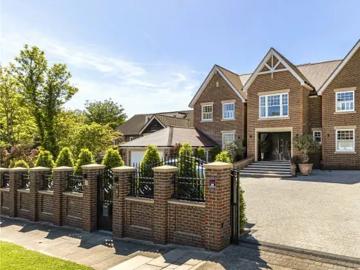 West Down, 34 Beech Hill Avenue, London, EN4 0LU, United Kingdom | 5 bed house for rent #165433994 | Rentberry