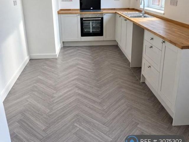 West Drive, Blyth, NE24 4 bed semi detached house to rent £1,000 pcm £231 pw