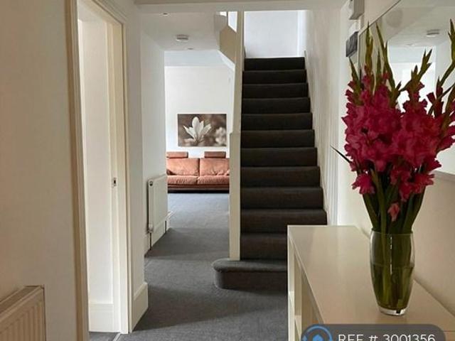West Drive, London, SW16 3 bed terraced house to rent £2,800 pcm £646 pw