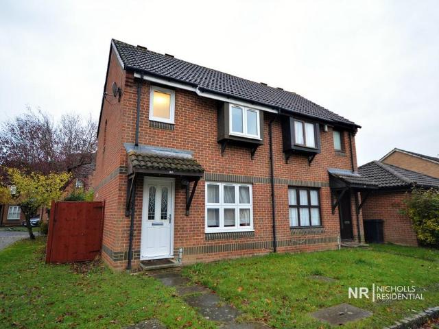 West Ewell KT19 3 bed semi detached house to rent £1,950 pcm £450 pw