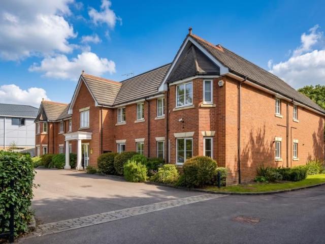 West End, Woking GU24, 2 bed flat to rent, £1,500 pcm | PrimeLocation