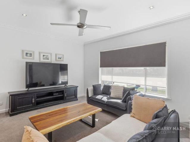 WEST END APPEAL WITH COMFORT & SPACE