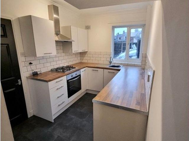 West End Lane, Doncaster DN11, 3 bed terraced house to rent, £895 pcm | PrimeLocation