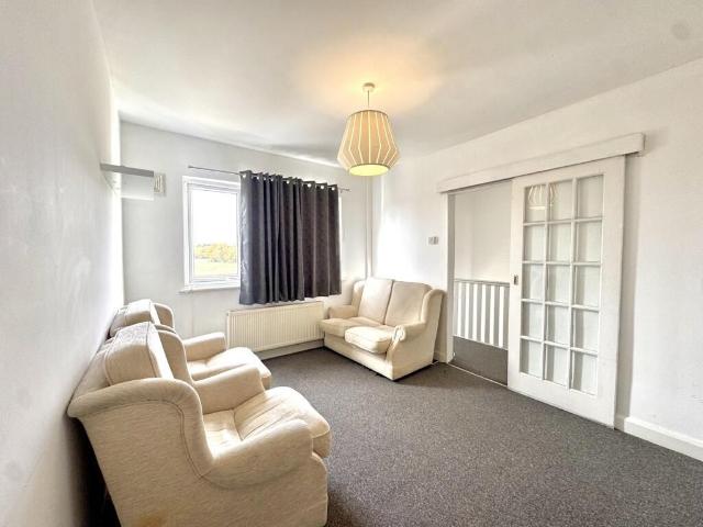 West End Lane, Harlington, Hayes UB3, 2 bed maisonette to rent, £1,650 pcm | PrimeLocation