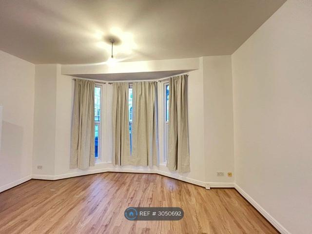 West End Lane, London NW6, 2 bed flat to rent, £1,950 pcm | PrimeLocation