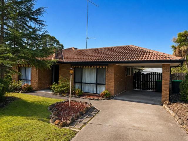 WEST END LOCATION CLOSE TO SCHOOLS