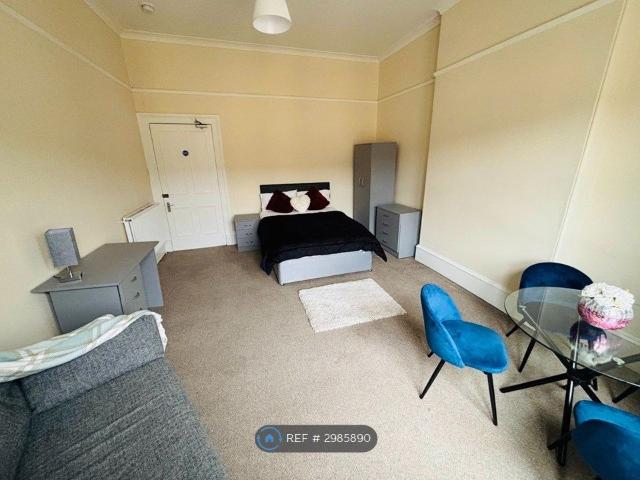 West End Park St, Glasgow G3, 4 bed flat to rent, £2,500 pcm | PrimeLocation