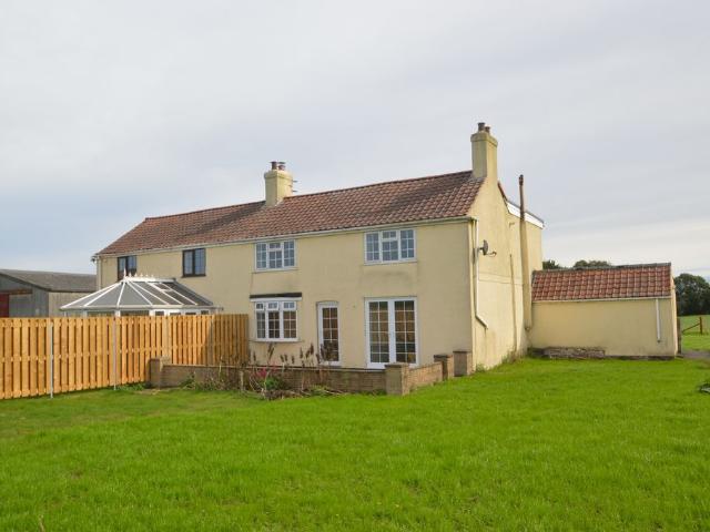 East Farm House, West Knapton, Malton YO17, 3 bed semi detached house to rent, £1,100 pcm | PrimeLocation