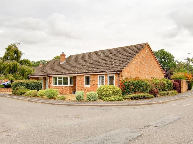 West Field, Abington, Cambridge CB21, 3 bed property to rent, £1,800 pcm | PrimeLocation