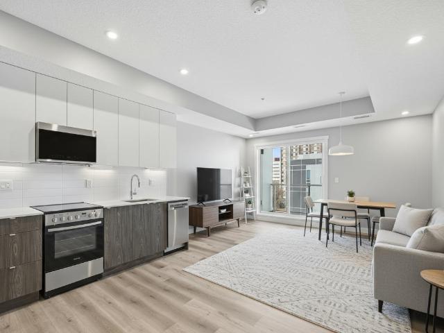 West Garneau 2 Bed 2 Bath D5 Apartment for Rent