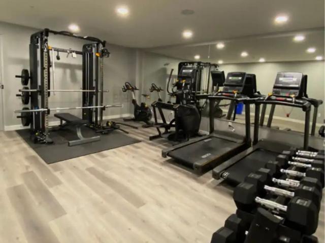 West Garneau — 2 Bed 2 Bath D2