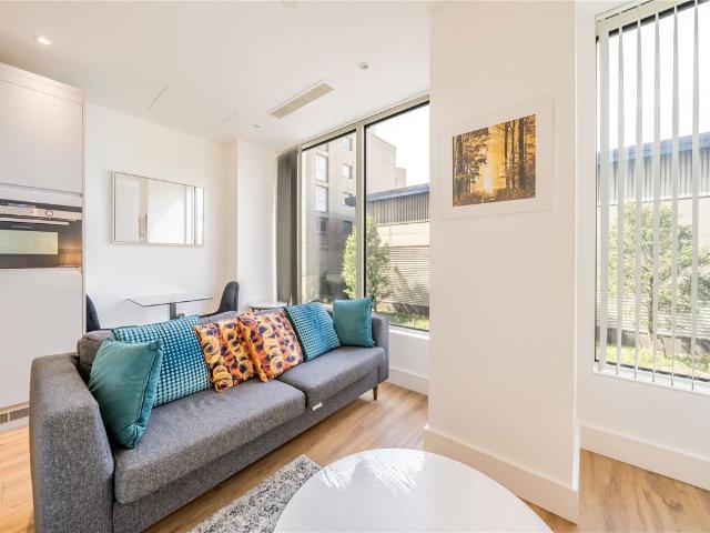 West Gate, Ealing W5, Studio to rent, £1,650 pcm | PrimeLocation