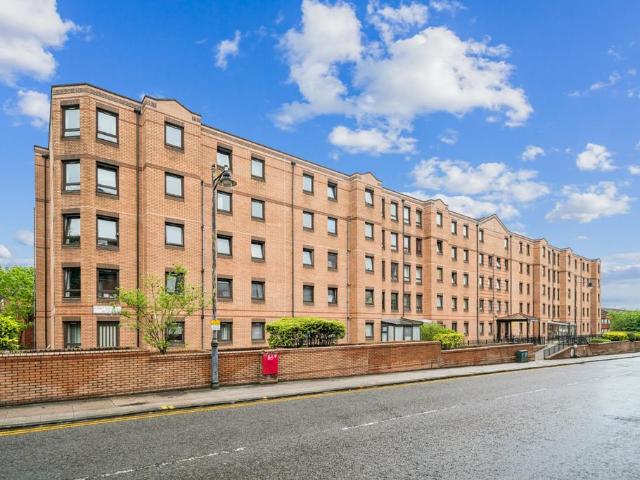 West Graham Street Flat 6 6. 2 bed flat to rent £995 pcm £230 pw