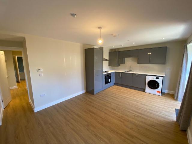 West Grove, Cardiff CF24, 2 bed flat to rent, £1,200 pcm | PrimeLocation