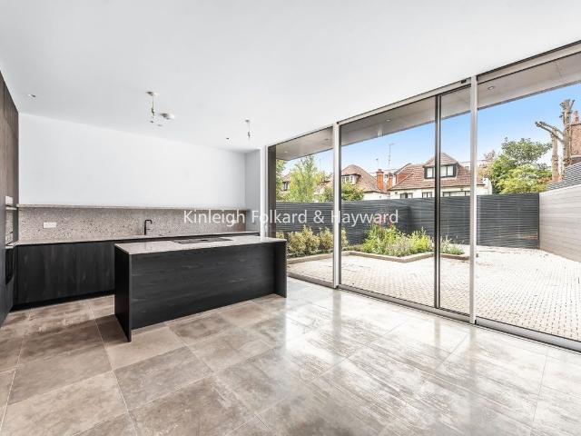 West Heath Road, Hampstead, London NW3, 4 bed terraced house to rent, £12,000 pcm | PrimeLocation
