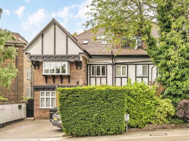 West Heath Road, London NW3 2 bed flat to rent £3,100 pcm £715 pw