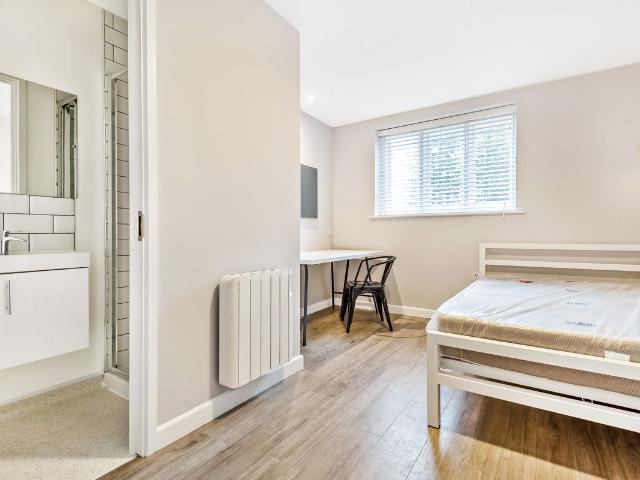 West Hill House, Winchester SO22, 1 bed flat to rent, £700 pcm | PrimeLocation