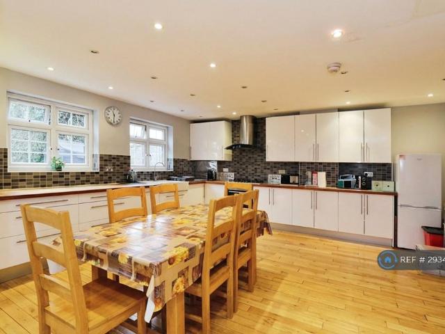 West Hill, London, HA9 6 bed semi detached house to rent £3,200 pcm £738 pw