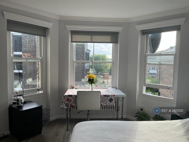 West Kensington Mansions, London, W14 1 bed in a flat share to rent £1,650 pcm £381 pw