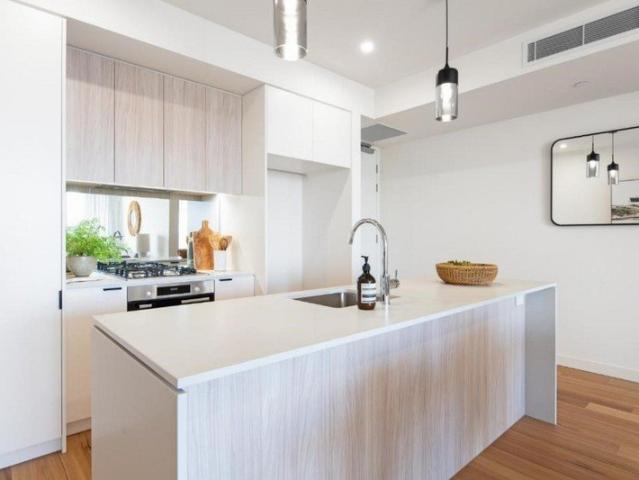 WEST Living with Views To The Golf Course