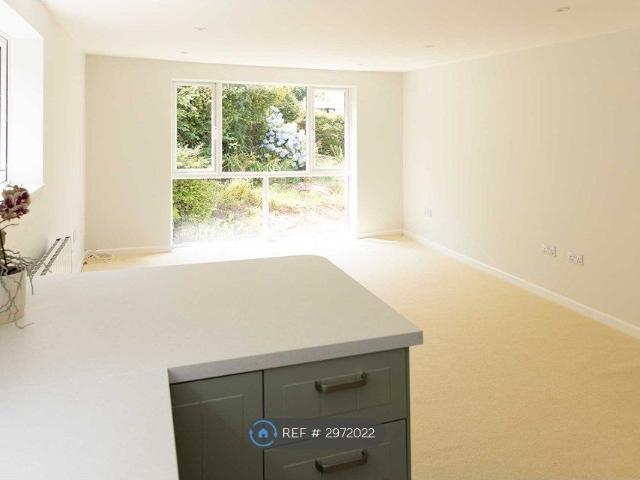 West Looe Hill, West Looe PL13, 2 bed flat to rent, £990 pcm | PrimeLocation