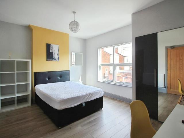 West Lorne Street, Chester CH1 5 bed house share to rent £607 pcm £140 pw