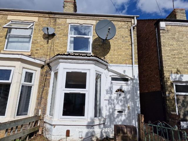 West Parade, Peterborough PE3, 3 bed semi detached house to rent, £1,200 pcm | PrimeLocation