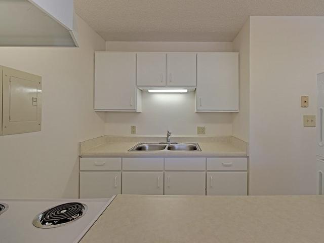West Park Tower Age 62+, Income Based