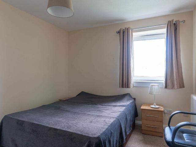 West Pilton Grove, Edinburgh EH4, 4 bed shared accommodation to rent, £525 pcm | PrimeLocation